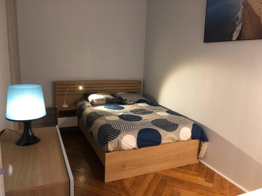 Апартаменты 4 People+Free Street Parking+Cosy Centre Ville Руан Экстерьер фото